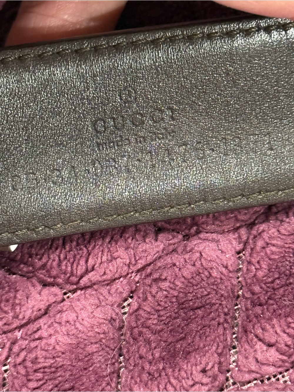 Gucci Green and Red Web Stripe Belt with Gold Double G Buckle - Picture 4 of 4